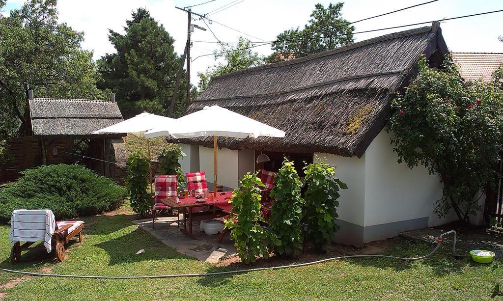 Country House Balaton Paloznak Eksteriør billede